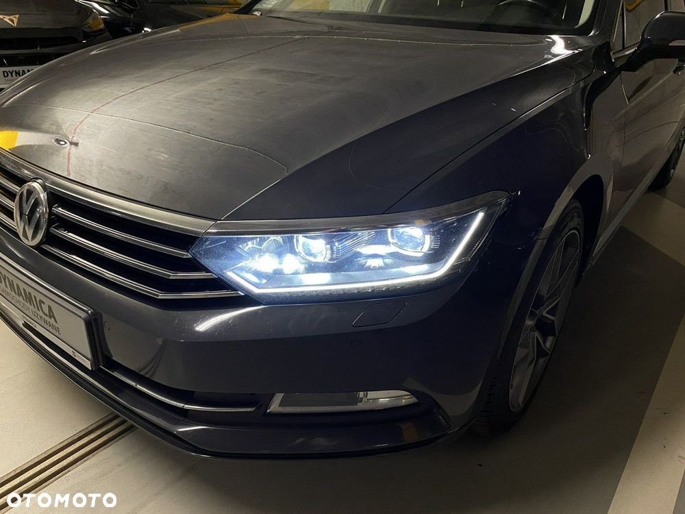 Volkswagen Passat - 9