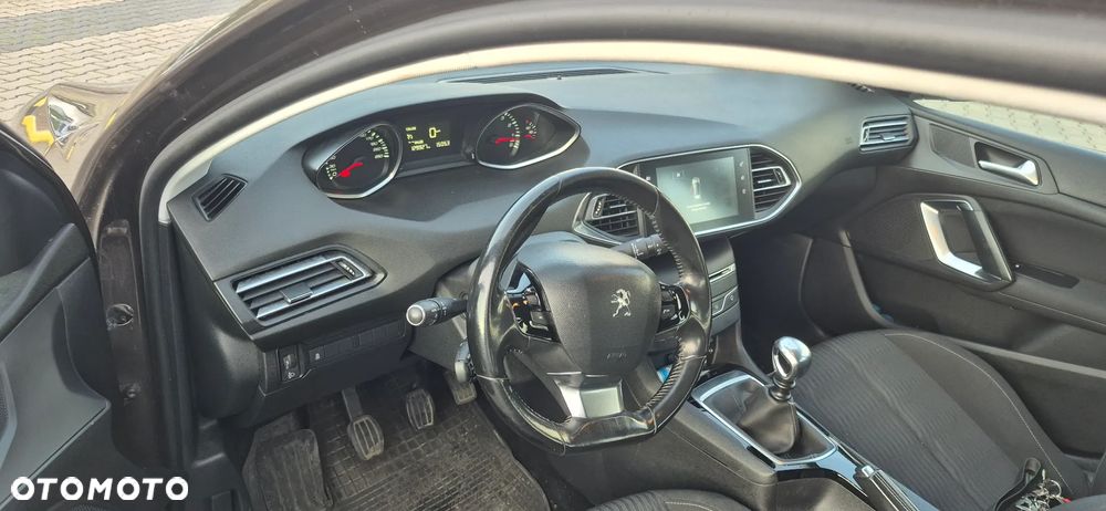 Peugeot 308 1.6 THP Active - 13