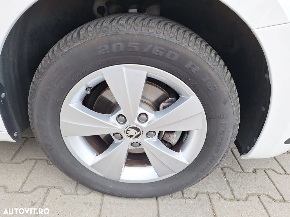 Skoda Octavia 1.5 TSI DSG MHEV Style - 16