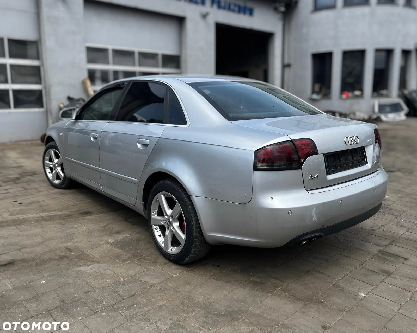 Audi A4 B7 2.0 TDI 140K 2005 LY7W na części - 9