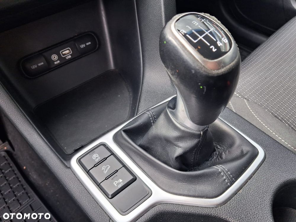 Kia Sportage 1.7 CRDI Business Line L 2WD - 22