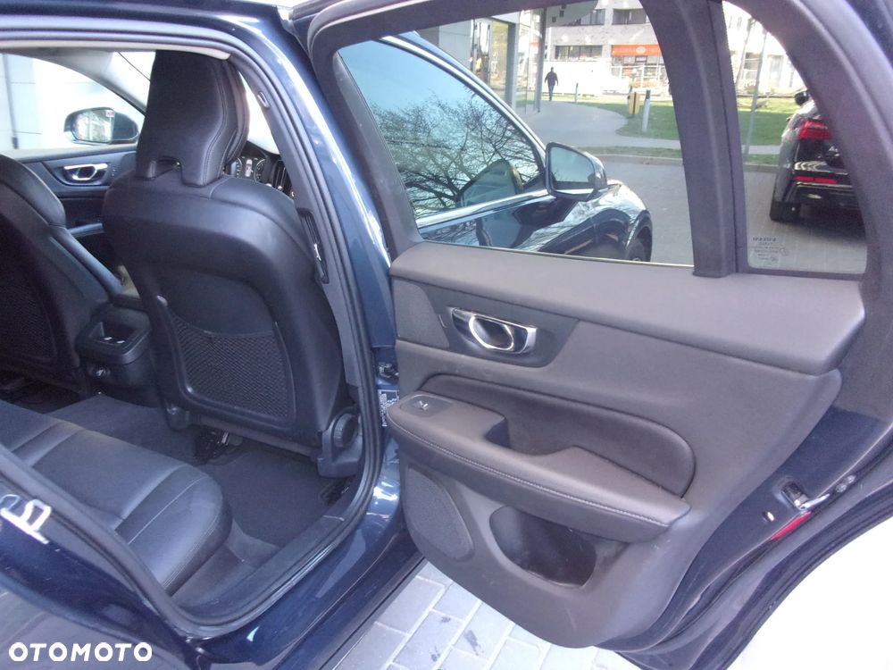 Volvo V60 T6 AWD Inscription - 17