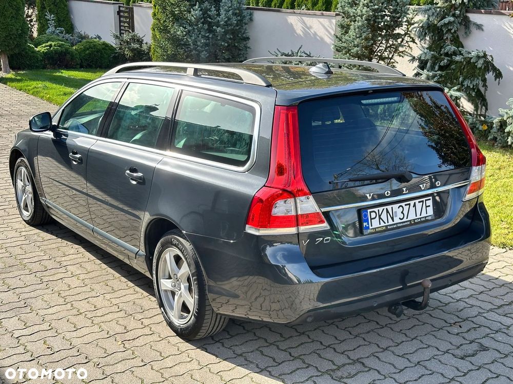 Volvo V70 2015 photo 2