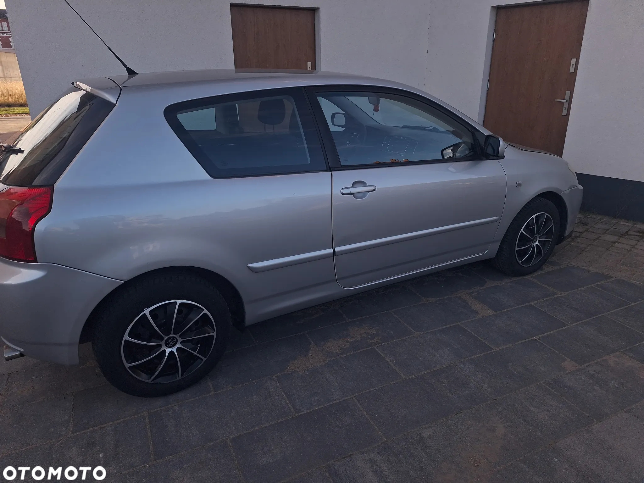 Toyota Corolla 1.6 VVT-i Luna - 4