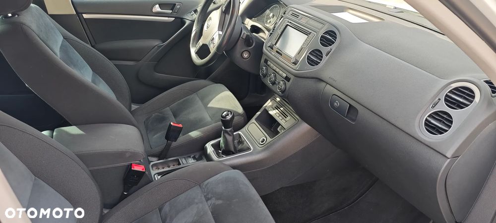 Volkswagen Tiguan 1.4 TSI BMT ACT Comfortline - 8