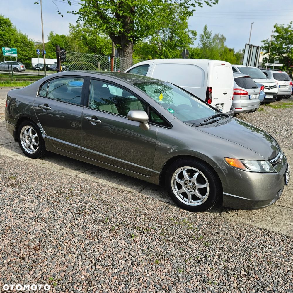 Honda Civic 1.8i-VTEC Automatik Executive - 7