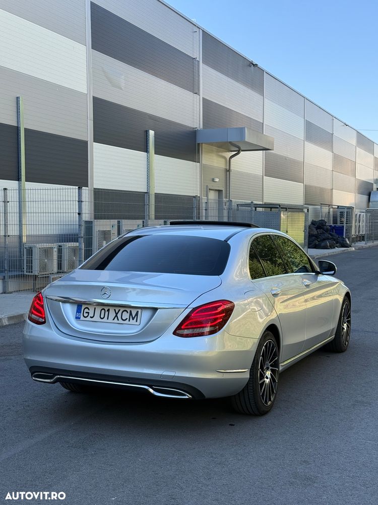 Mercedes-Benz C 220 CDI BlueEFFICIENCY - 9