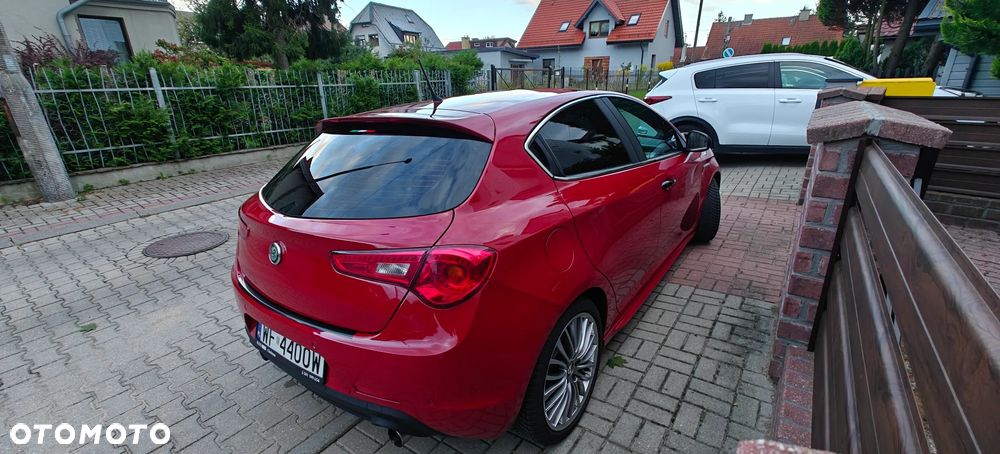 Alfa Romeo Giulietta 2.0 JTDM 16V - 8