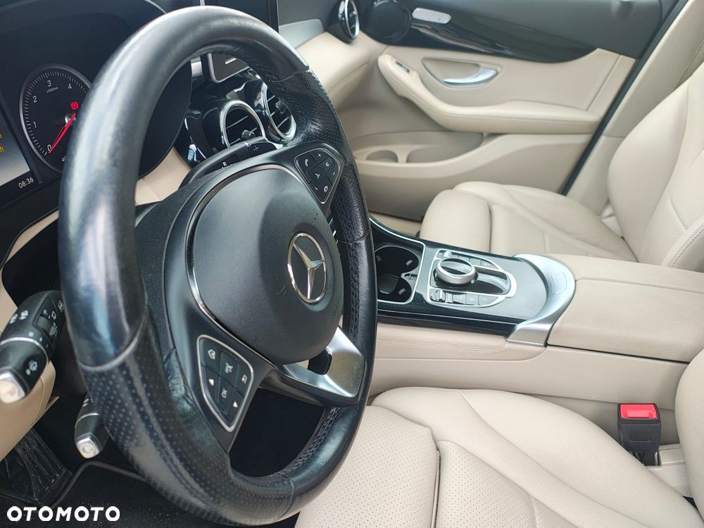 Mercedes-Benz GLC 220 d 4-Matic - 24