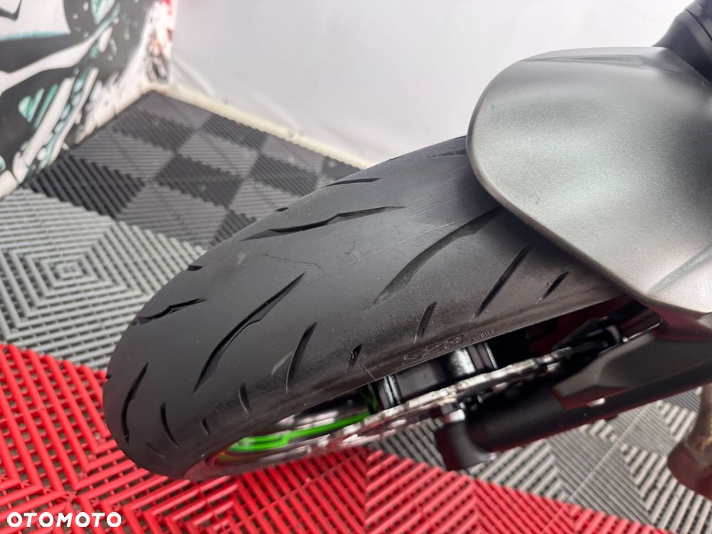 Kawasaki Z 650 - 10