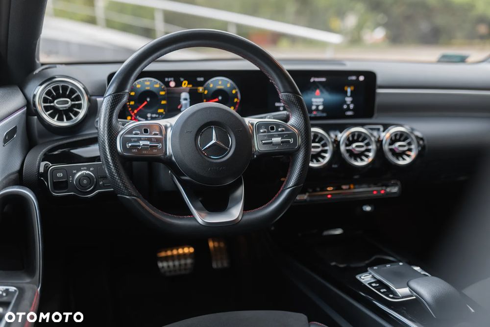Mercedes-Benz Klasa A 200 AMG Line 7G-DCT - 17