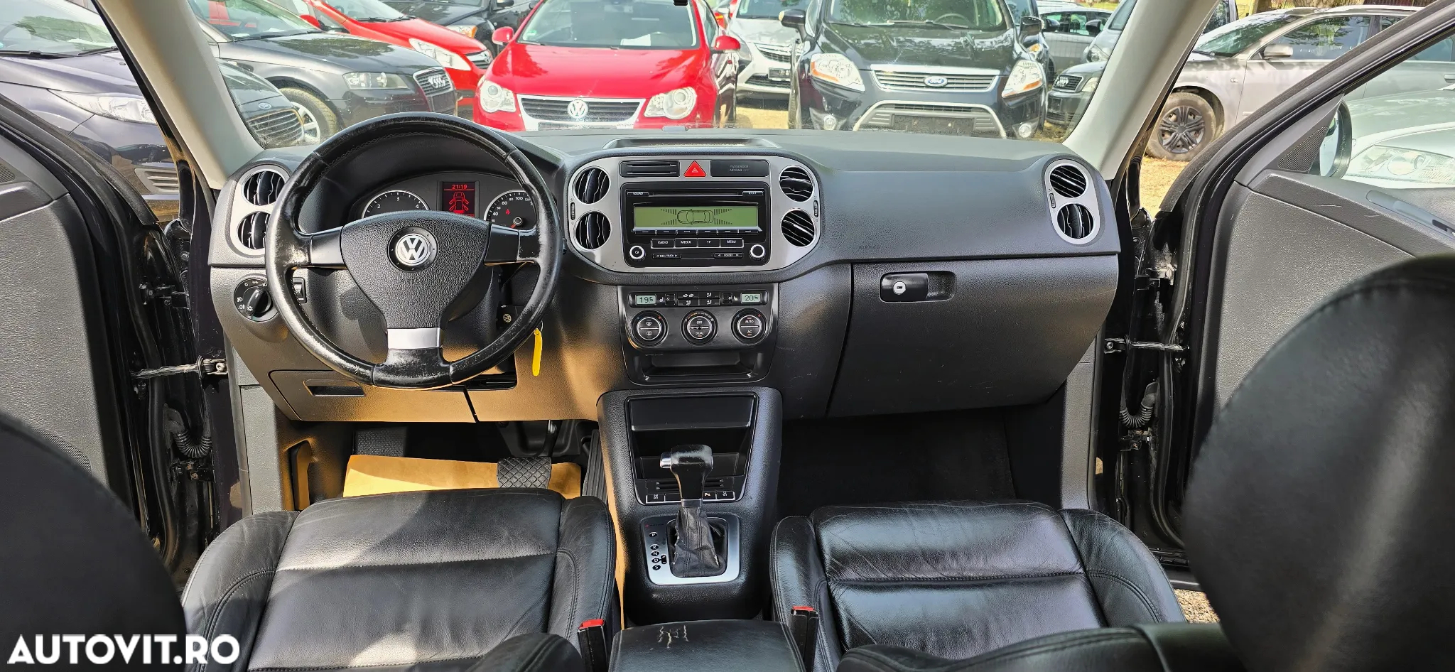 Volkswagen Tiguan 2.0 TDI 4Motion DSG Sport & Style - 8
