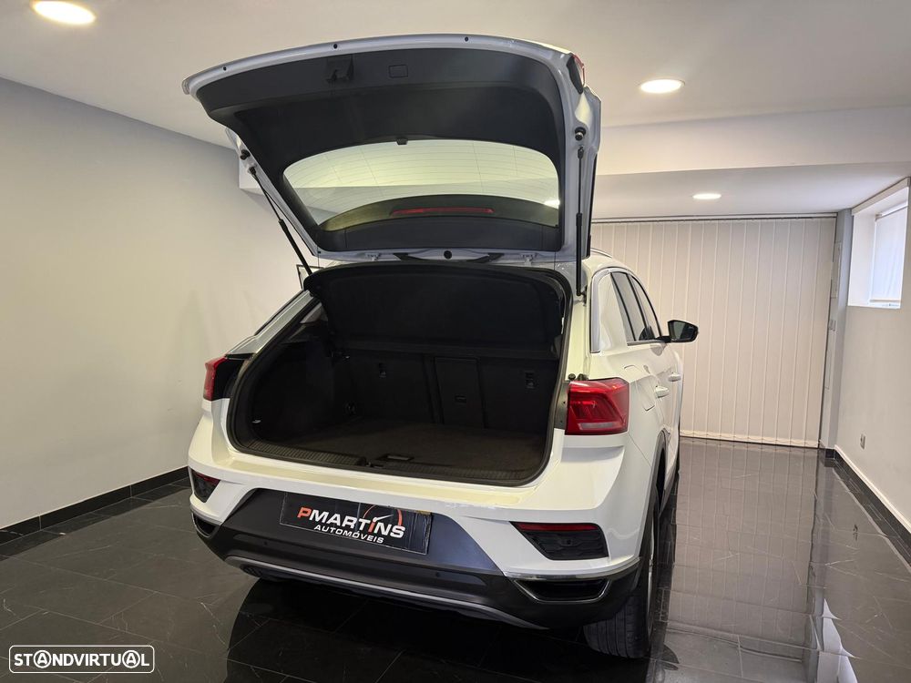Volkswagen T-Roc 1.5 TSI Style — fotografia 23