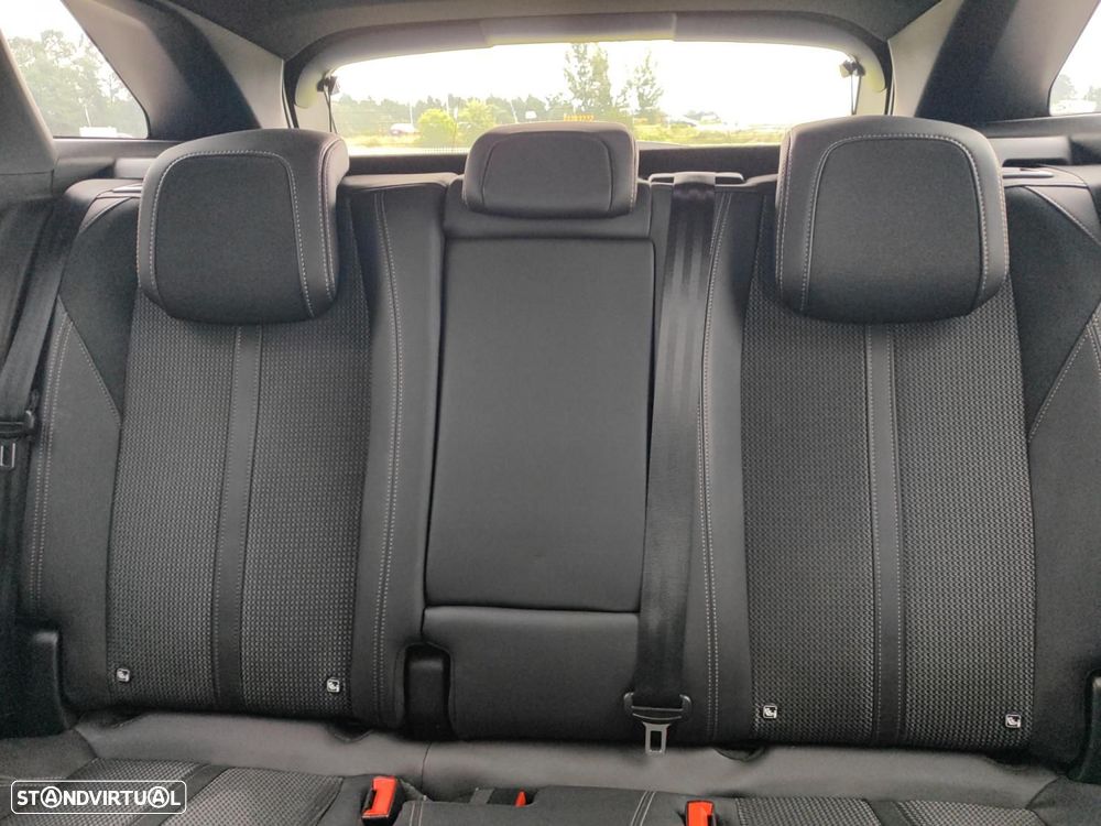Peugeot 3008 1.6 Hybrid GT e-EAT8 - 21