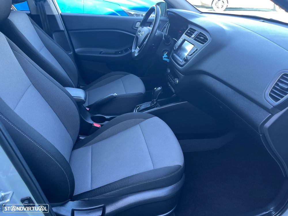 Hyundai i20 Active 1.0 T-GDi Style 7DCT - 23
