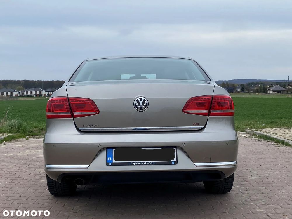 Volkswagen Passat - 3