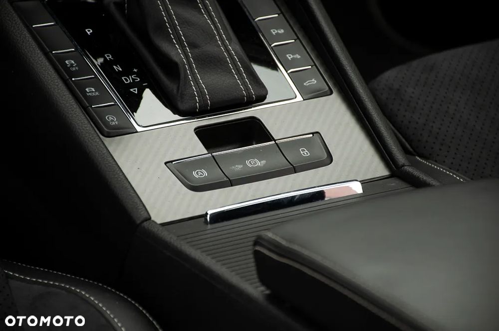 Skoda Superb 2.0 TDI DSG Sportline - 16