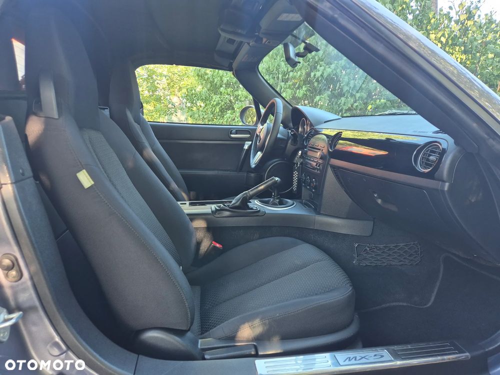 Mazda MX-5 2.0 MZR Emotion - 22
