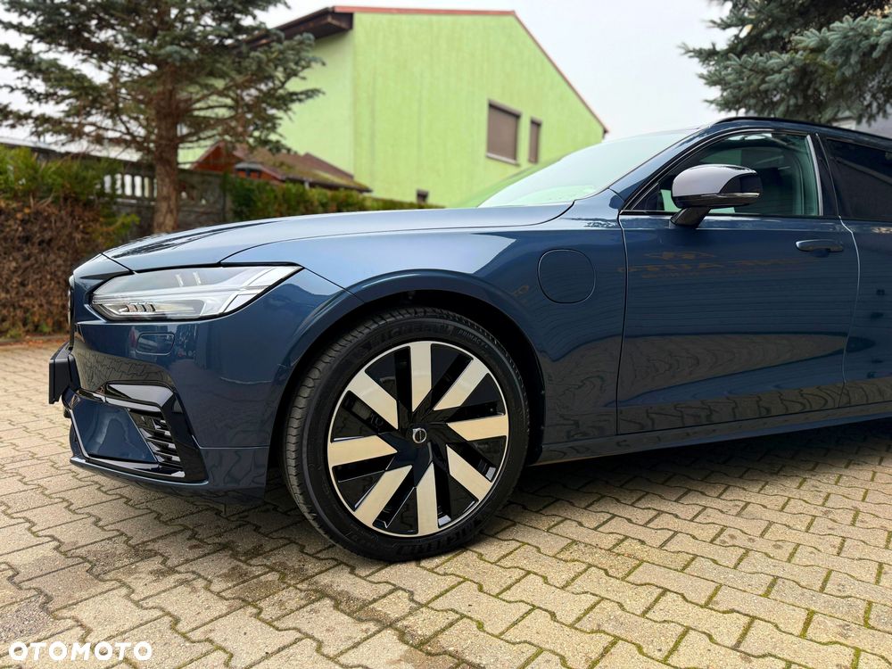 Volvo V90 T6 AWD Plug-In Hybrid Plus Dark - 3