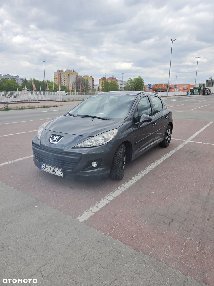 Peugeot 207 75 forever - 2