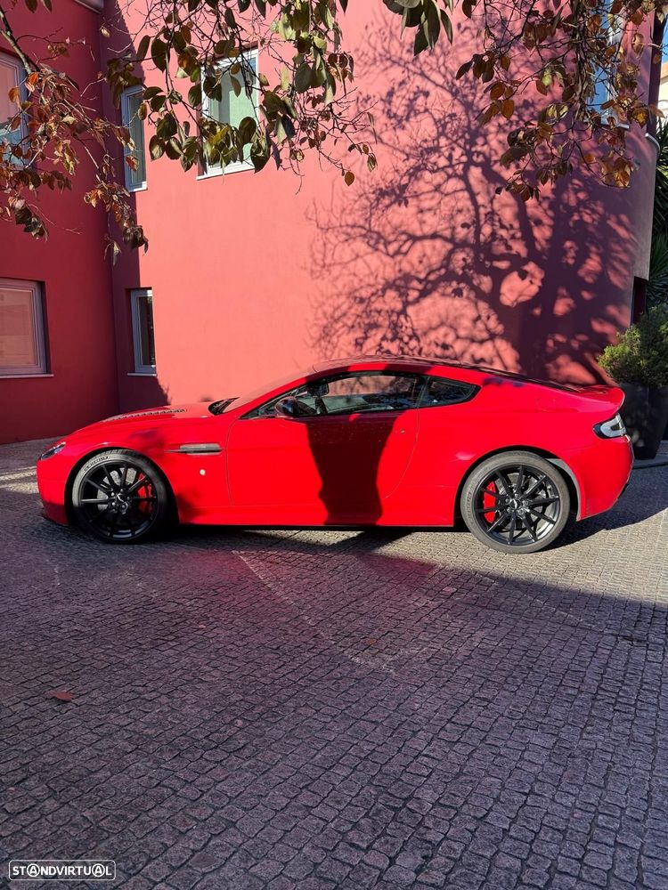 Aston Martin Vantage Coupe V12 S Sportshift 3 - 5