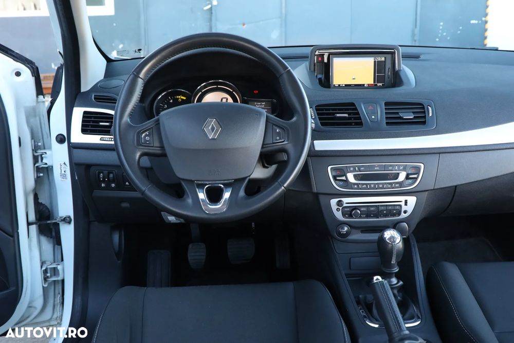 Renault Megane dCi 110 FAP Paris Business - 5