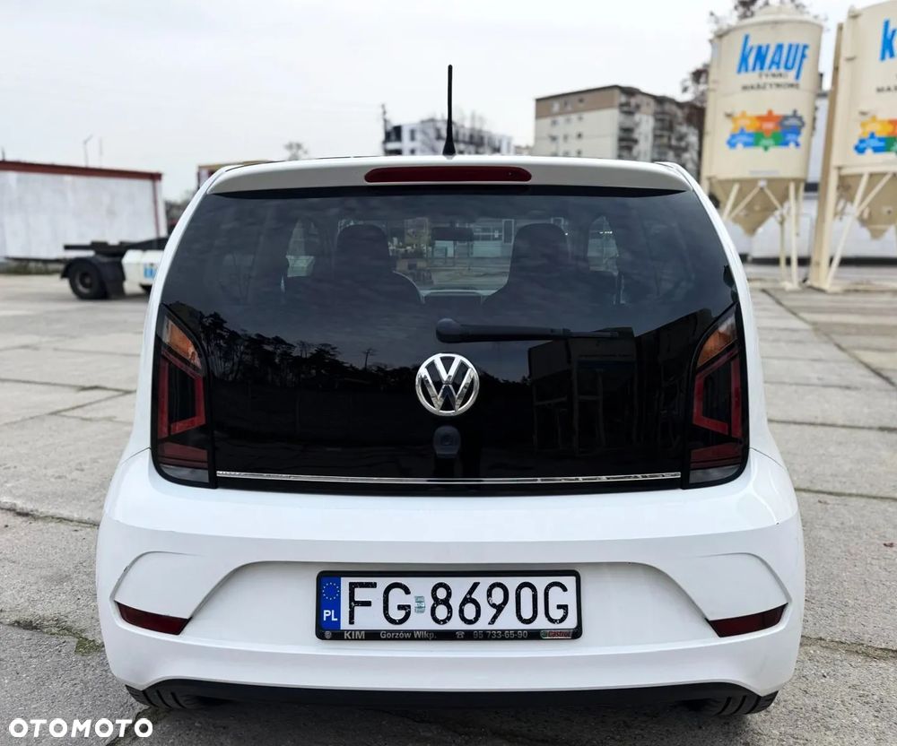 Volkswagen up! - 19