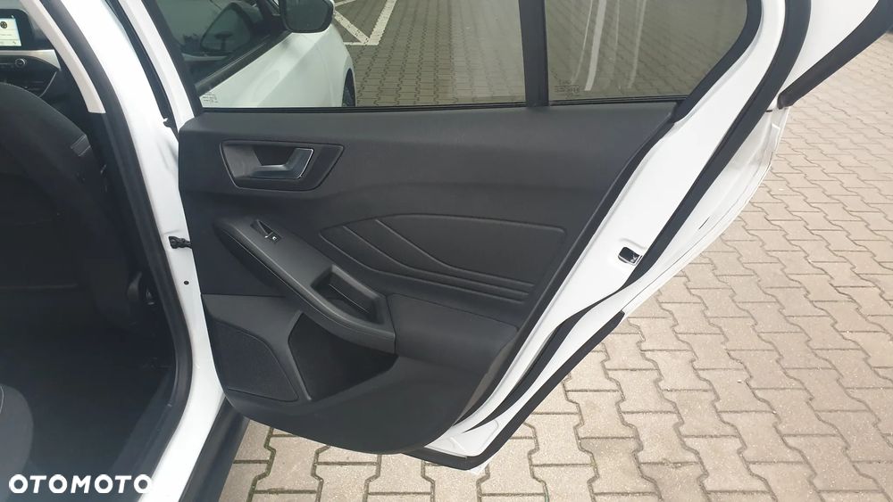 Ford Focus 1.5 TDCi Trend - 11