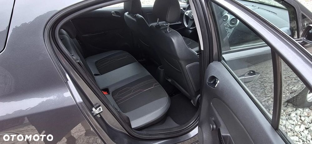 Opel Corsa 1.4 16V Innovation - 18