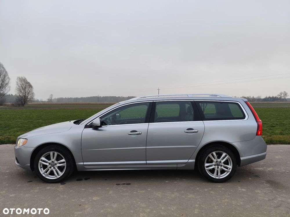 Volvo V70 D3 Summum - 15