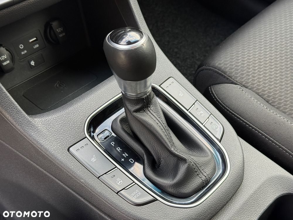 Hyundai i30 1.6 D Comfort DCT - 35