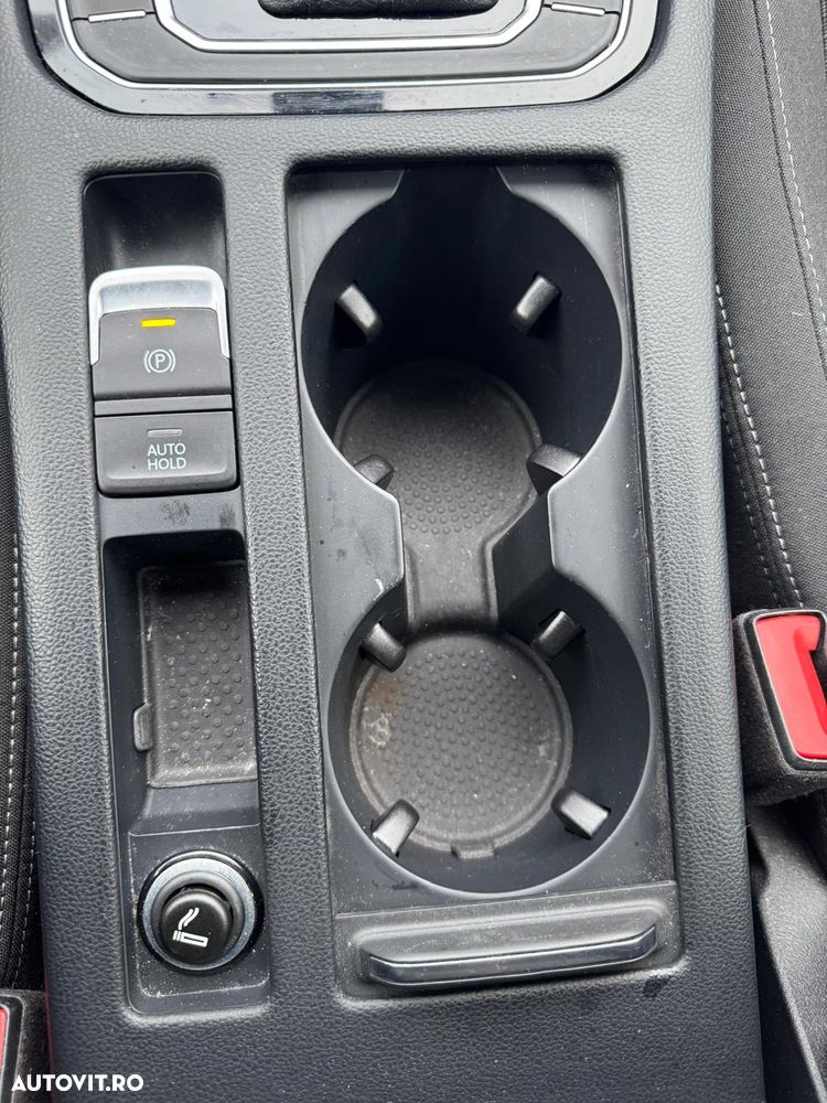 Volkswagen Passat 2.0 TDI SCR DSG Business - 20