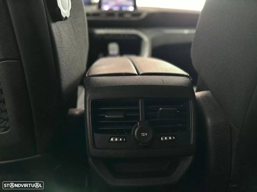 Peugeot 3008 - 23