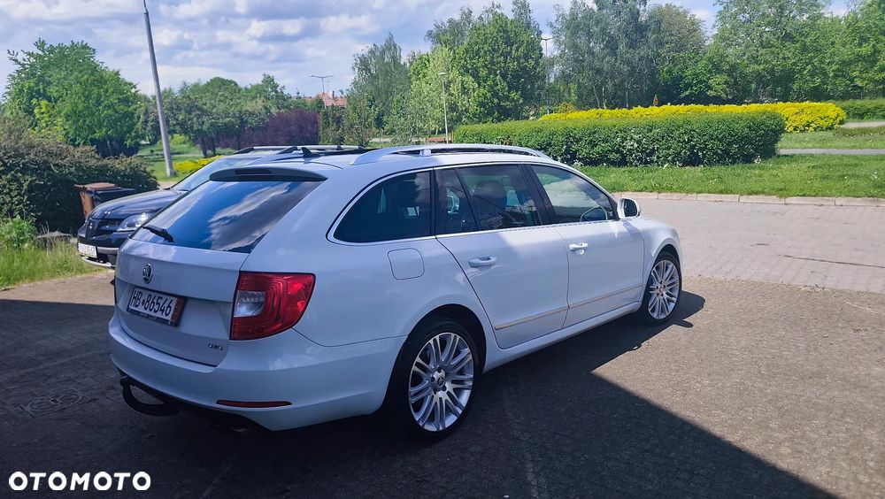 Skoda Superb 3.6 FSI 4x4 Platinum Outdoor DSG - 18