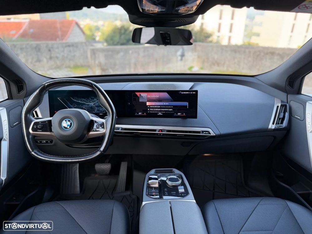 BMW iX xDrive 40 Pack Desportivo - 20
