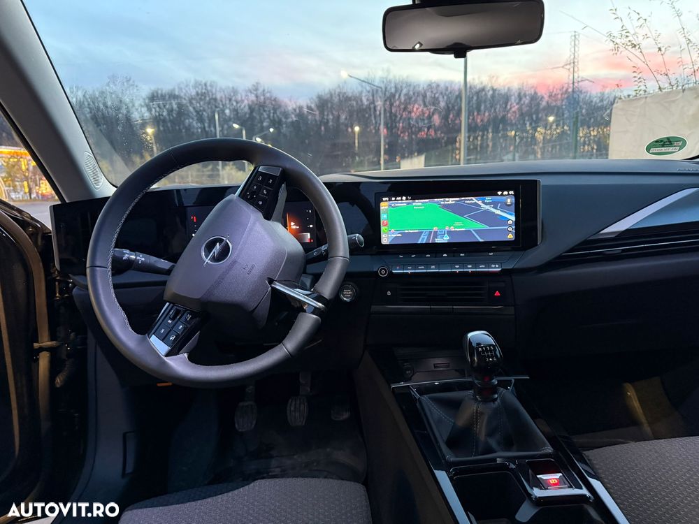 Opel Astra Sports Tourer 1.2 Turbo Enjoy - 12