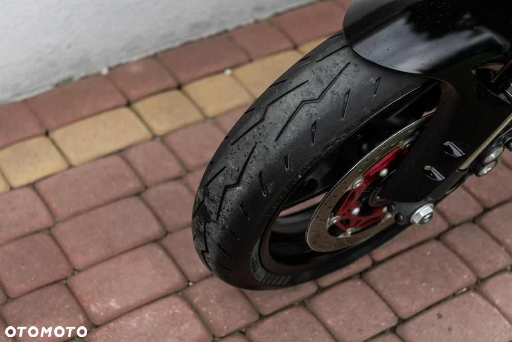 Yamaha MT - 8