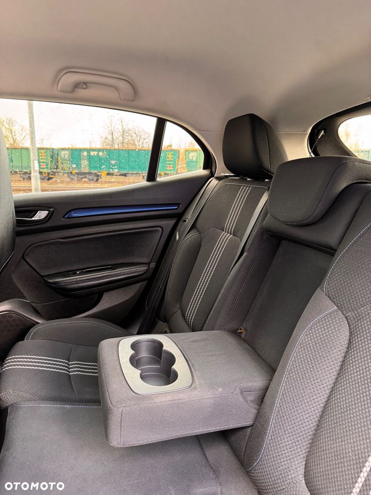 Renault Megane 1.5 dCi GT Line EDC - 13