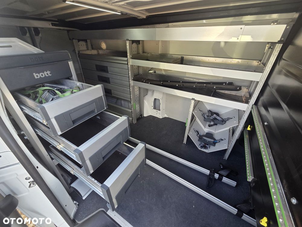 Peugeot Expert Long 3,0t Premium (bryg.) - 32