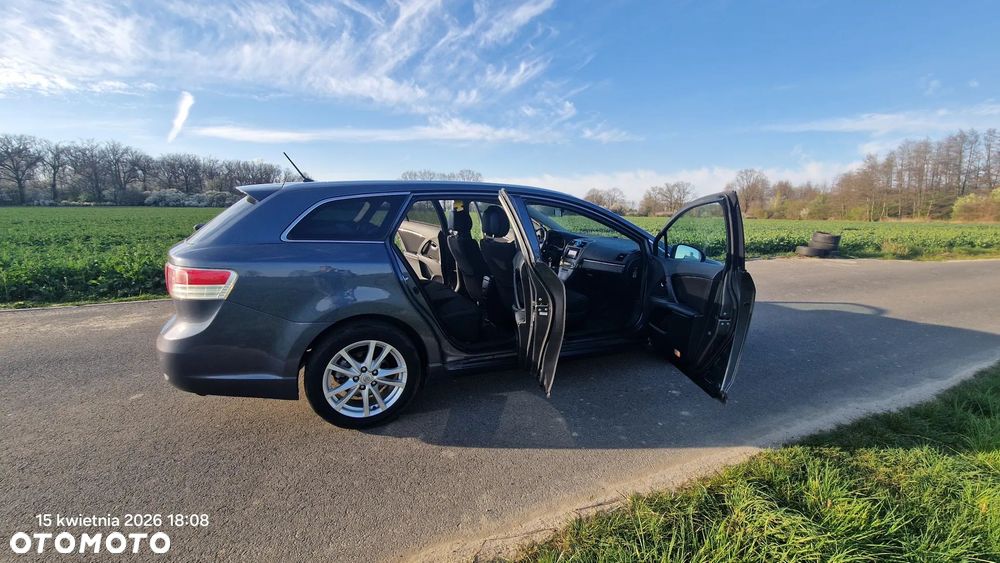 Toyota Avensis 2.2 D-4D Automatik Sol - 20