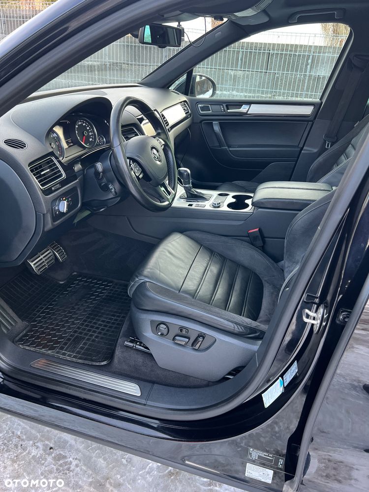 Volkswagen Touareg 3.0 V6 TDI BMT R-Style - 15