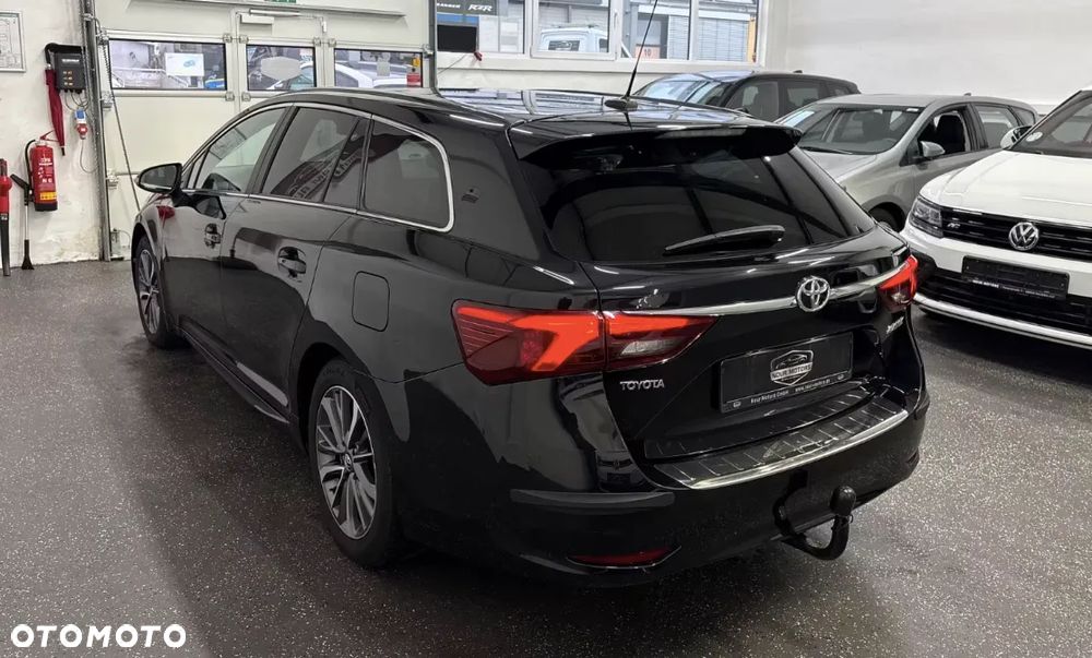 Toyota Avensis 2.0 D-4D Active Business - 5