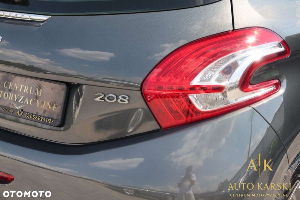 Peugeot 208 - 15