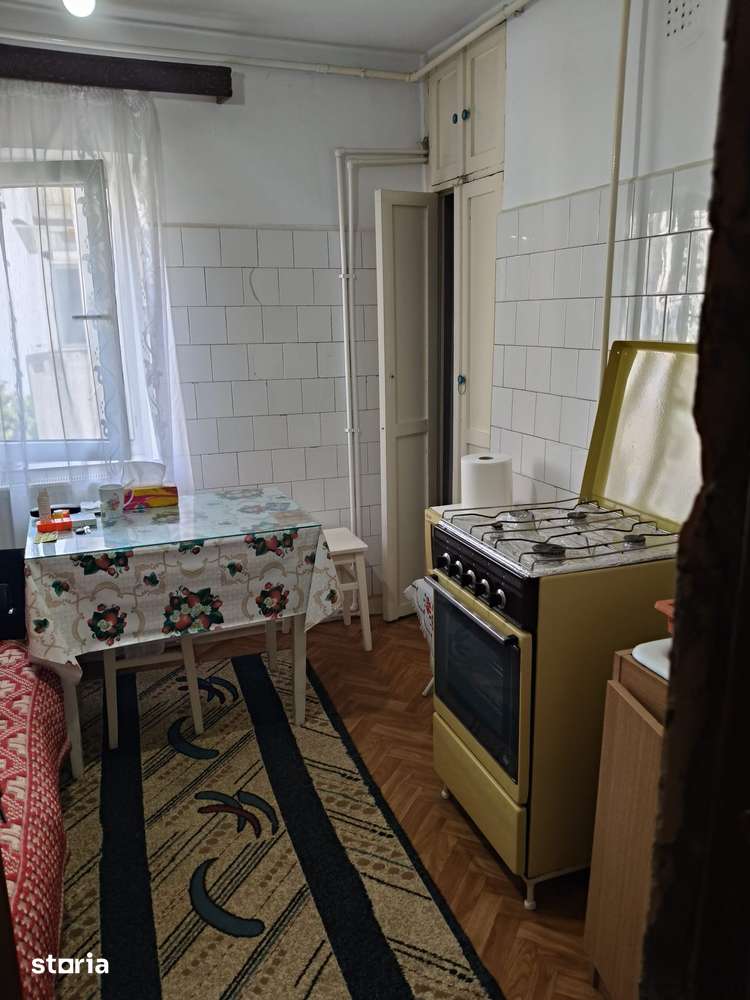 Vând apartament 2 camere zona Lenin județul Buzău — fotografia 3
