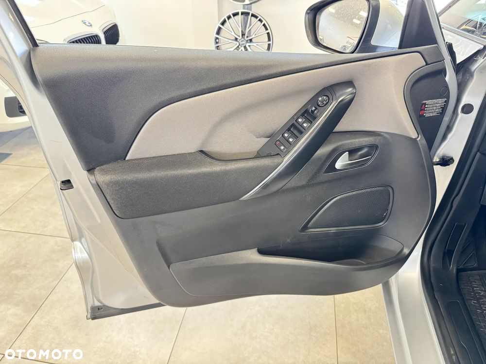 Citroën C4 Picasso - 11