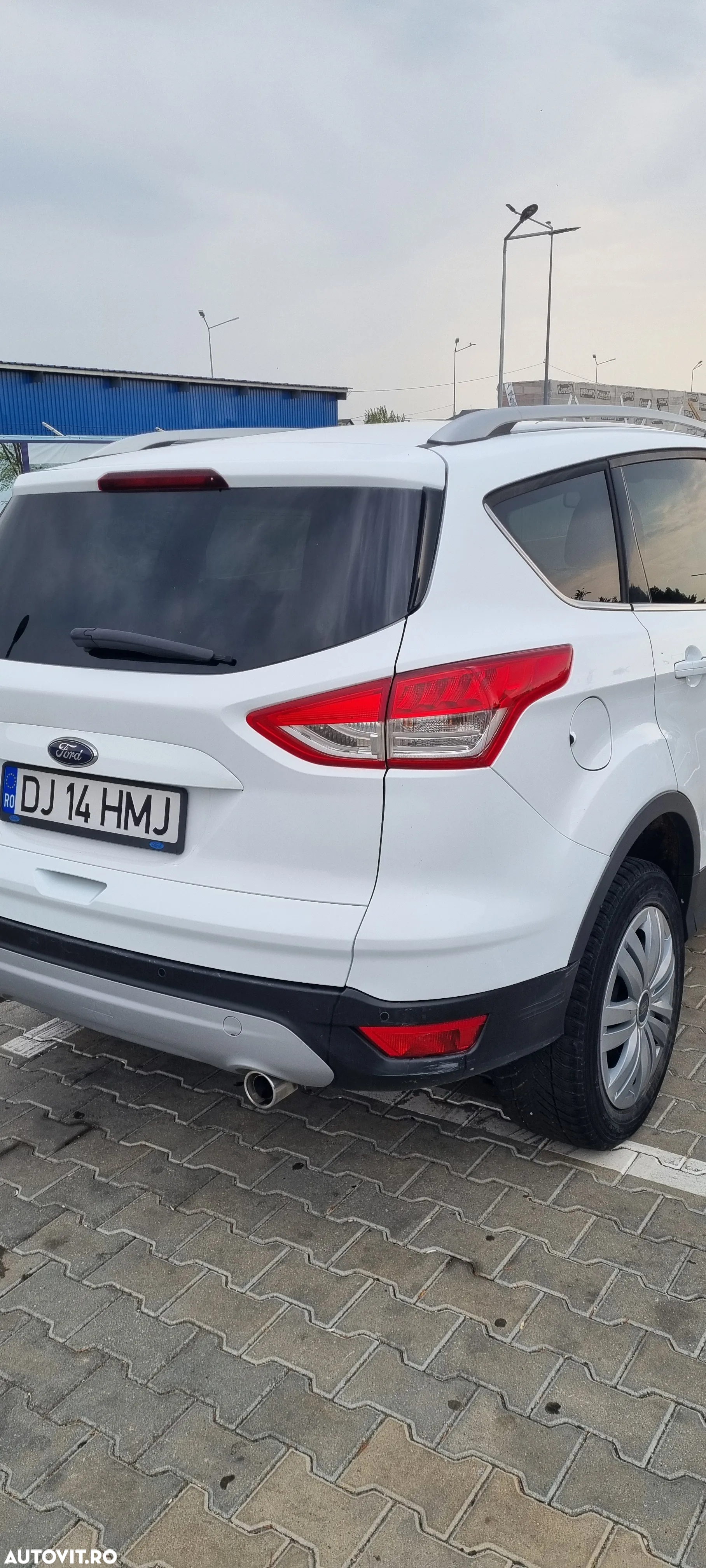 Ford Kuga 2.0 TDCi 4WD Powershift Titanium - 10