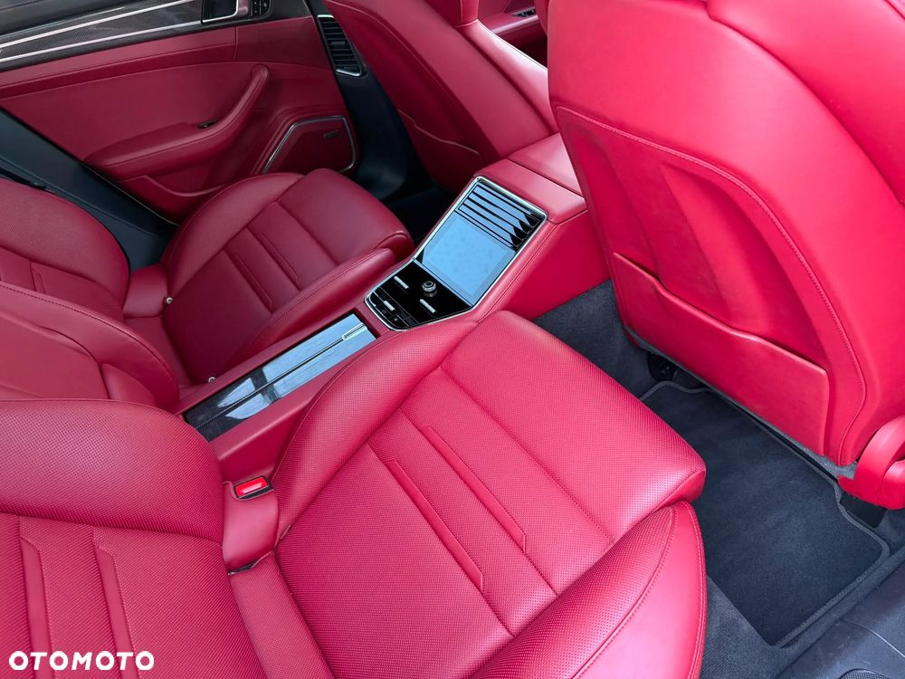Porsche Panamera - 11