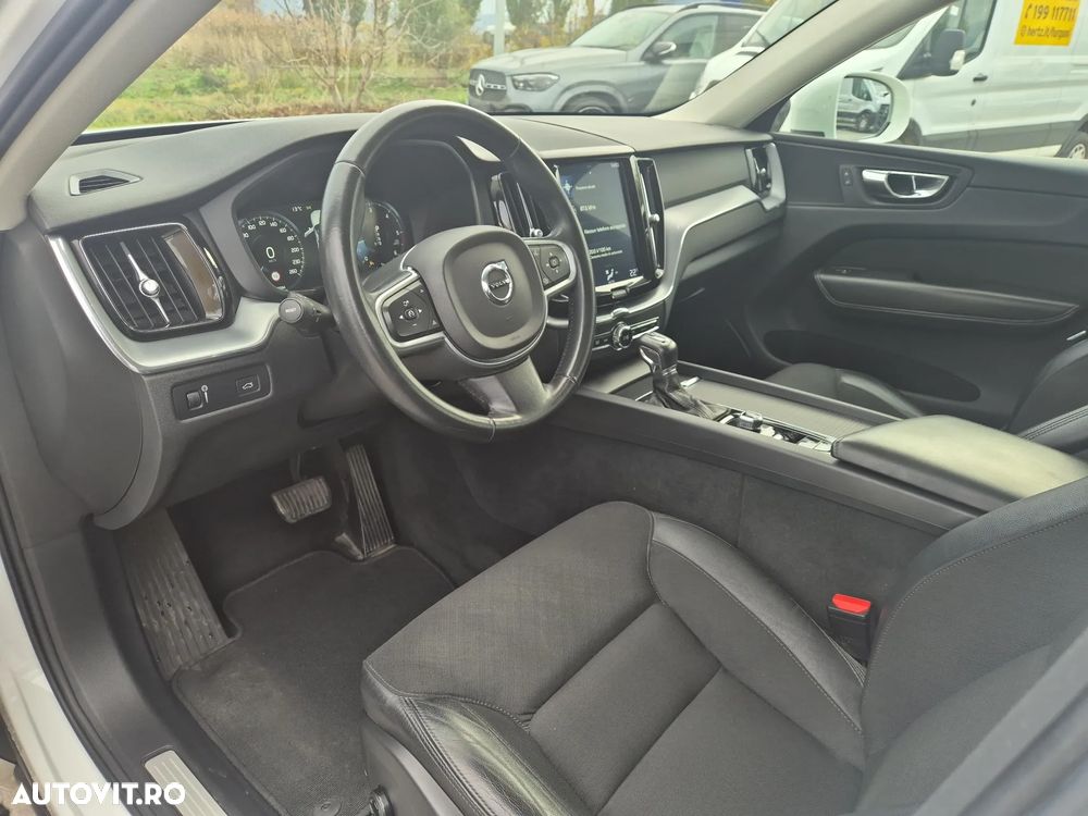Volvo XC 60 D4 AWD Geartronic Momentum - 10