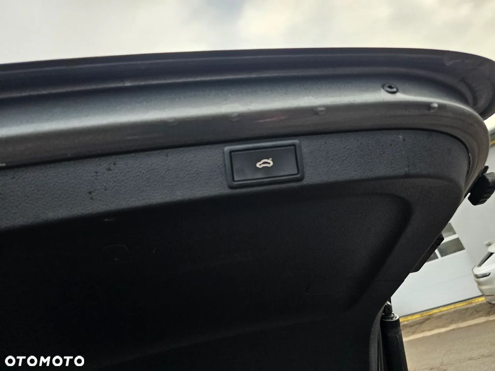 Skoda Octavia 2.0 TDI (Green tec) DSG Style - 23