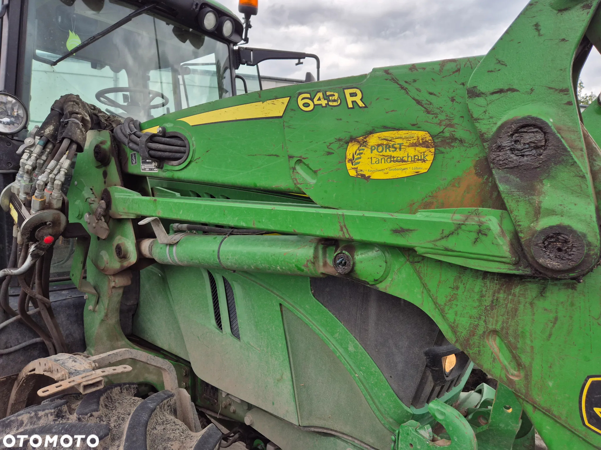 John Deere 6130M - 6